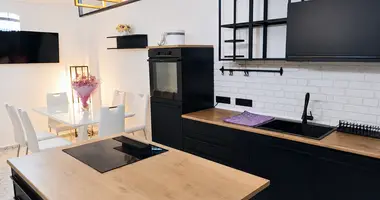 Квартира 3 комнаты в Несебр, Болгария
