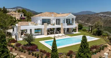 8 bedroom House in Spain