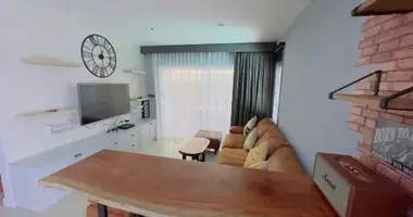 Maison 3 chambres dans Huai Yai, Thaïlande