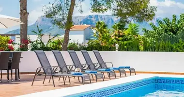 Villa 8 bedrooms in Calp, Spain