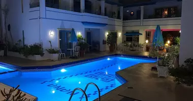 Hotel in Plataniás, Greece