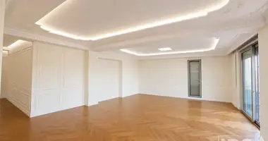 Office 169 m² in Tirana Municipality, Albania