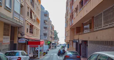2 bedroom apartment in Torrevieja, Spain
