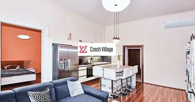 Mieszkanie 4 pokoi w Miasto Stołeczne Praga, Czechy