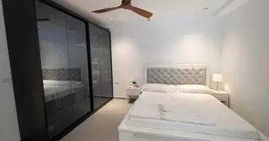 Mieszkanie 4 pokoi w Raanana, Izrael