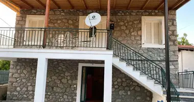 Dom wolnostojący 1 pokój w Zachloritika, Grecja