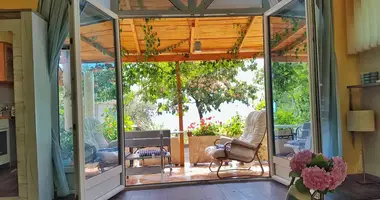 1 bedroom apartment in Sveti Stefan, Montenegro