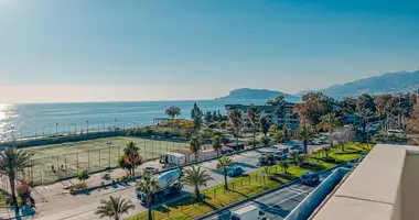 Квартира 4 комнаты в Кестель, Турция