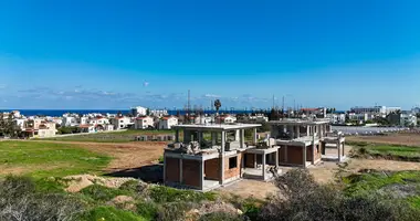 Villa 4 bedrooms in Paralimni, Cyprus