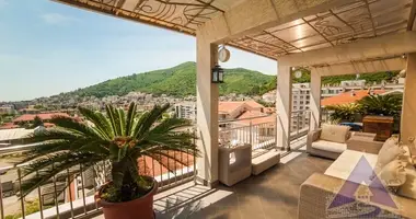 Wohnung 3 Schlafzimmer in Budva, Montenegro