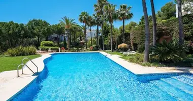 3 bedroom apartment in Benahavis, Spain