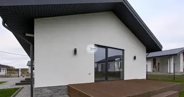 Casa 3 habitaciones en Rodniki, Rusia