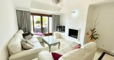 Apartamento 3 habitaciones en Marbella, Španjolska