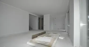 Casa 5 habitaciones en Riga, Letonia