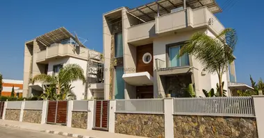 Villa 4 chambres dans Agios Tychonas, Chypre