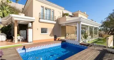 5 bedroom house in Spain