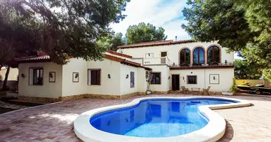 Villa in Abadin, Spanien