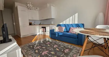 Квартира 2 комнаты в Варшава, Польша