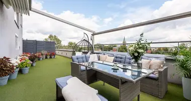 Mieszkanie 4 pokoi w Marki, Polska