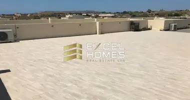 Penthouse in Ghajnsielem, Malta