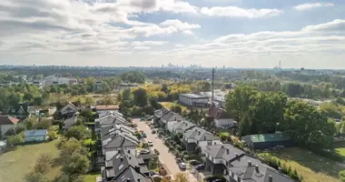 Gewerbefläche 172 m² in Warschau, Polen