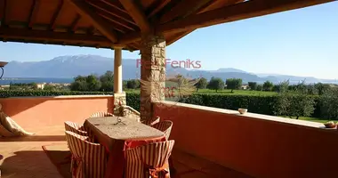 Villa 4 bedrooms in San Felice del Benaco, Italy