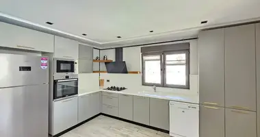 Apartamento 4 habitaciones en Turquía