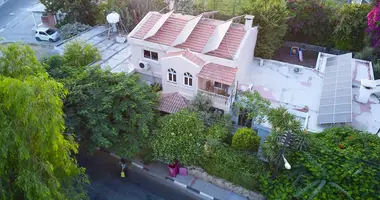 Квартира 4 комнаты в Girne Belediyesi, Северный Кипр