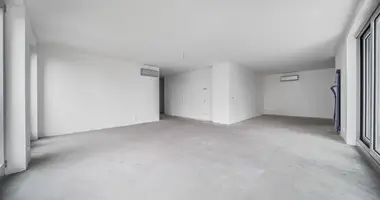 3 bedroom apartment in Warsaw, Poland
