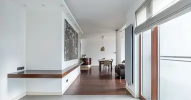 Wohnung 3 zimmer in Warschau, Polen