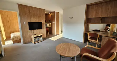 Mieszkanie 2 pokoi w Warszawa, Polska