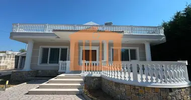 Дом 5 комнат в Дуррес, Албания