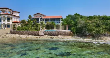 Haus 3 Schlafzimmer in Roatan, Honduras