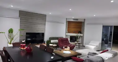 Apartamento 4 habitaciones en Palodeia, Chipre