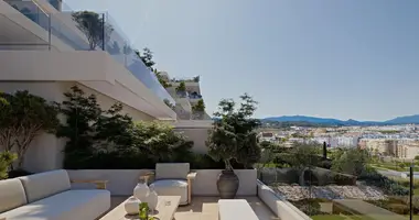 3 bedroom apartment in Estepona, Spain