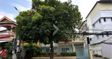 Villa en Sangkat Teuk Lak Ti Muoy, Camboya