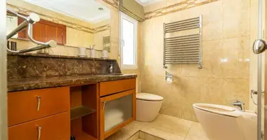 Villa 4 bedrooms in Torrevieja, Spain