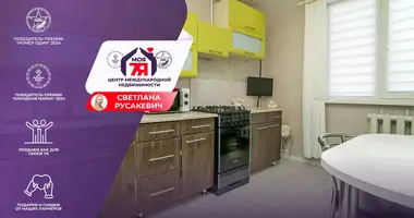 Apartamento 2 habitaciones en Maladetchna, Belarús
