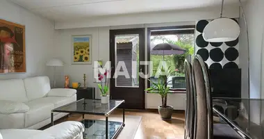 Wohnung 3 zimmer in Verwaltungsgemeinschaft Helsinki, Finnland