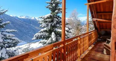 Villa 9 bedrooms in Sestriere, Italy