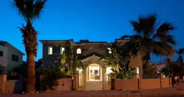 Villa 6 habitaciones en Pafos, Chipre