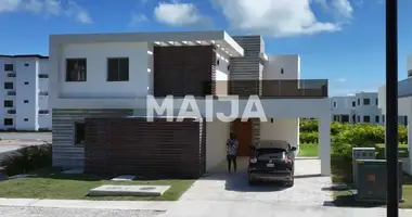 Maison 4 chambres dans Higuey, République dominicaine