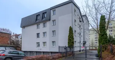 Mieszkanie 2 pokoi w Warszawa, Polska