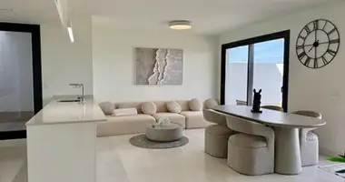 Apartamento 3 habitaciones en Dos Hermanas, Španjolska