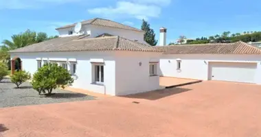 Haus 5 Schlafzimmer in Dos Hermanas, Spanien