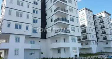 Wohnung 8 zimmer in Kepez, Türkei