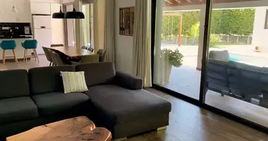 Mieszkanie 4 pokoi w Limassol, Cypr