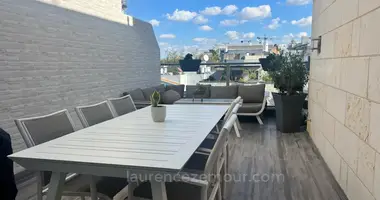 Дуплекс 5 комнат в Раанана, Израиль