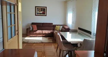 Casa 3 habitaciones en Montenegro