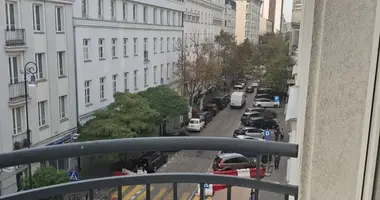 Mieszkanie 2 pokoi w Warszawa, Polska